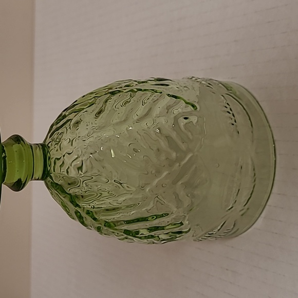 Set of 4 Vintage Green Glasses - Picture 10 of 15